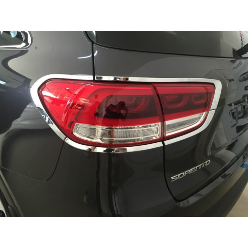 Хром накладки на задние фонари Kia Sorento 2017